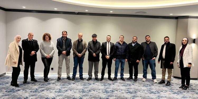 وائل أبو زور محاضرا عن آخر تقنيات معالجة الجروح والتقرحات في الأردن