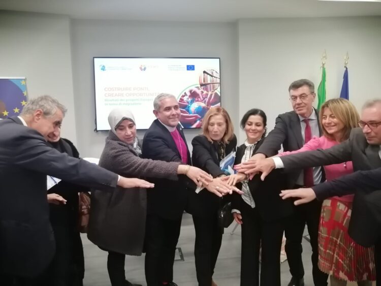 تعزيز مشاريع التدريب الجامعي للاجئين والتعليم بلا حدود