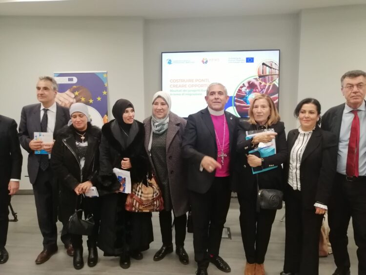 تعزيز مشاريع التدريب الجامعي للاجئين والتعليم بلا حدود