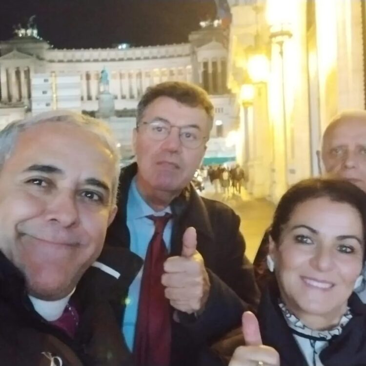 تعزيز مشاريع التدريب الجامعي للاجئين والتعليم بلا حدود