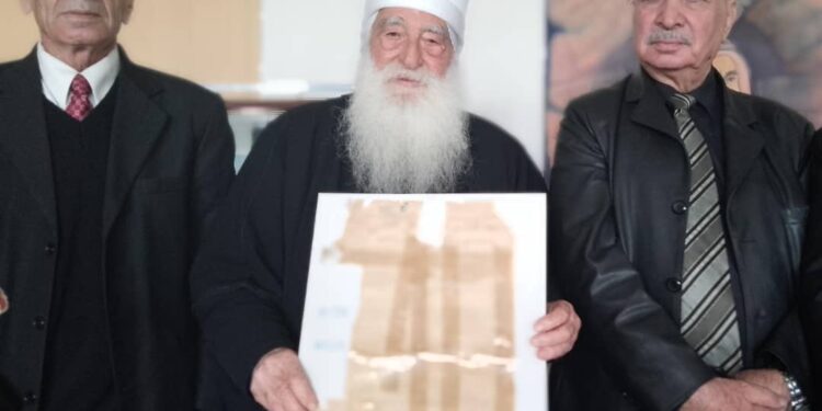 بحضور شيخ العقل.. ذاكرة الثورة كرّمت أبو علي قسام الحناوي