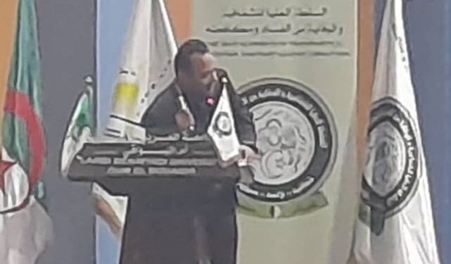 الدكتور محمد كمال الرخاوي ضيف الشرف في مؤتمر جامعة أم البواقي في الجزائر