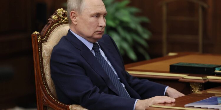 #روسيا.. بوتين يعلن عن خططه للترشح لولاية رئاسية جديدة