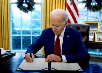 #اميركا.. بايدن يوقع مشروع قانون السياسة الدفاعية