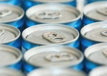 تحذير من مشروبات “تزيد من خطر الأفكار الانتحارية” لدى الأطفال والشباب