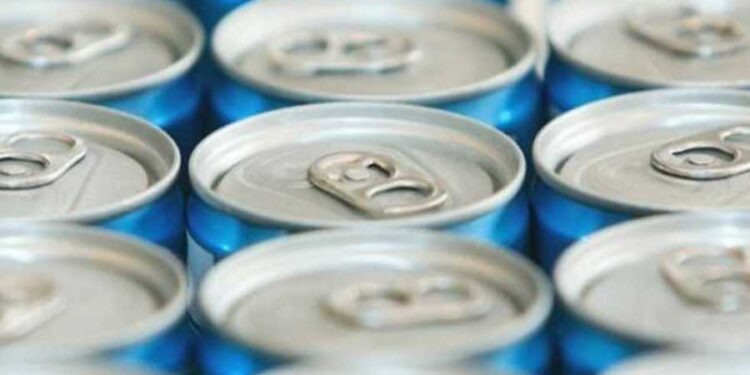 تحذير من مشروبات “تزيد من خطر الأفكار الانتحارية” لدى الأطفال والشباب