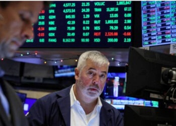 انخفاض بورصة وول ستريت بمستهل تعاملاتها