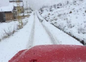 الاشغال” تنقذ 3 اشخاص حاصرتهم الثلوج في اعالي عكار