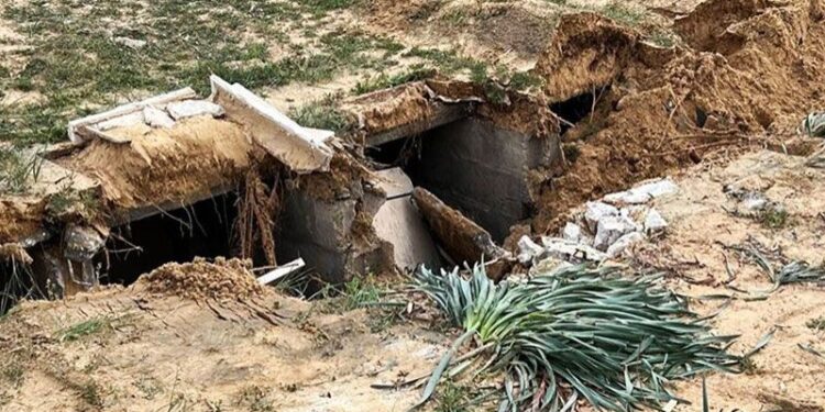 الاحتلال يهتك حرمة الأموات في غزة مجددًا