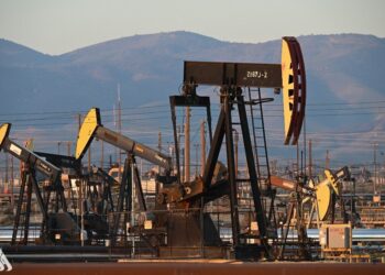 ارتفاع أسعار النفط بعد تقارير تتعلق بالطلب العالمي على الذهب الأسود