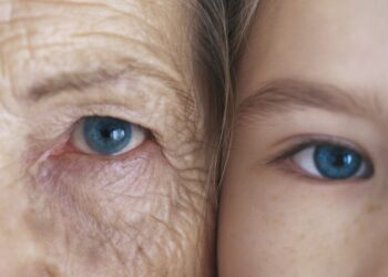 كشفت دراسة جديدة، بأن سر مكافحة الشيخوخة قد يكون مخفيا بداخل الإنسان.