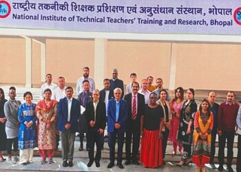 مشاركة لبنانية لافتة في مؤتمر تربوي في الهند.. غازي: قطاع التربية سيبقى واحة أمل وتطور