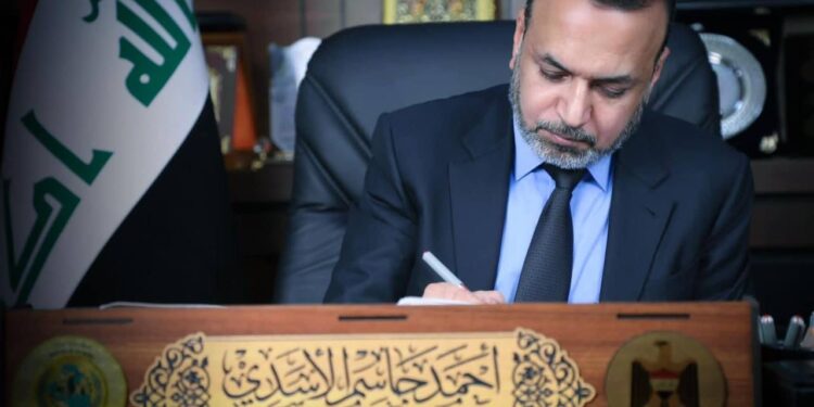 تهمتا وزير العمل العراقي والسفير السوداني في تركيا