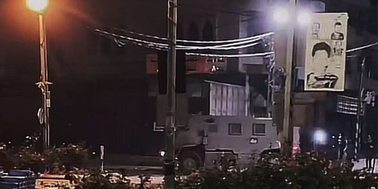 الاحتلال يقتحم مدن الضفة الغربية ويدمّر العديد من الشوارع ويعتقل فلسطينيين