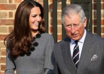 الملك تشارلز “فخور جداً بكايت وبشجاعتها” ورسالة من هاري وميغان إليها