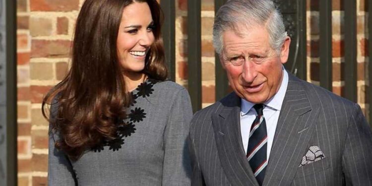 الملك تشارلز “فخور جداً بكايت وبشجاعتها” ورسالة من هاري وميغان إليها