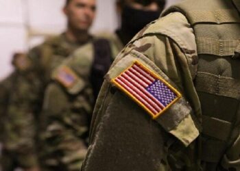 السلطات الأمريكية تعتقل محللاً استخباراتياً لنقله معلومات سرية إلى الصين