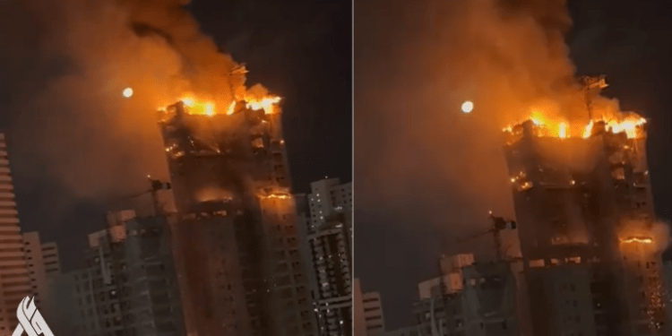 حريق ضخم يلتهم مبنى شاهقاً في البرازيل