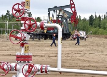 أكبر شركة أمريكية للخدمات النفطية ترفض الانسحاب من السوق الروسية