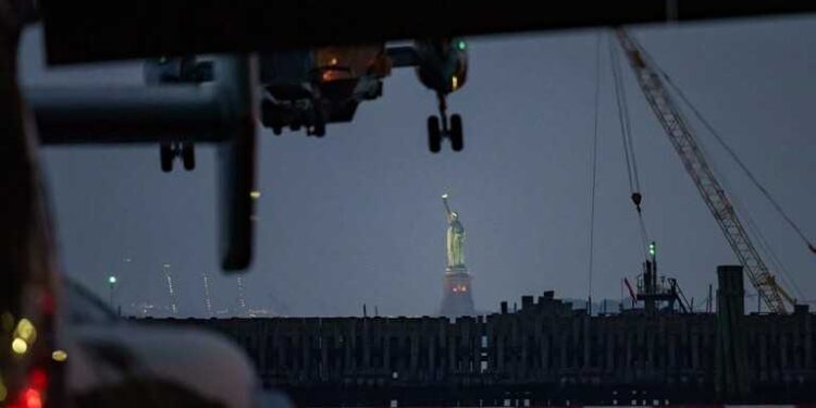 زلزال نيويورك يغلق مطاري جون كنيدي ونيوآرك ليبرتي