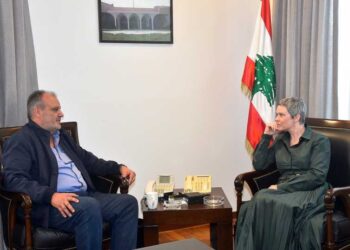 بوشكيان يعرض التبادل الصناعي مع الاتحاد الأوروبي