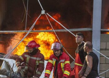 قتلى وجرحى في حريق ضخم في بلدة المرج