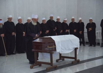 الصحافي كمال ذبيان يتقبل التعازي بوفاة شقيقه عصام مع العائلة الجمعة في دار الطائفة الدرزية