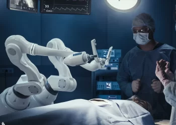 أول عملية جراحية لروبوت عن بُعد في محطة الفضاء الدولية