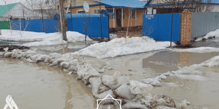 إعلان حالة الطوارئ في كازاخستان بعد فيضانات هي الأكبر منذ 80 عاما