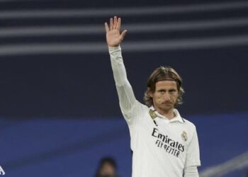 عرض سعودي خيالي جديد لمودريتش