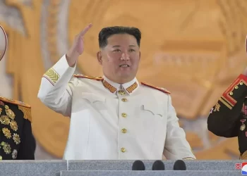 زعيم كوريا الشمالية: حان الوقت للاستعداد للحرب