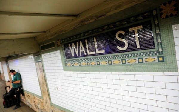 تزايد الديون أزمة تؤرق الاقتصاد العالمي وسط مخاوف من تفاقم الاحتكاكات التجارية