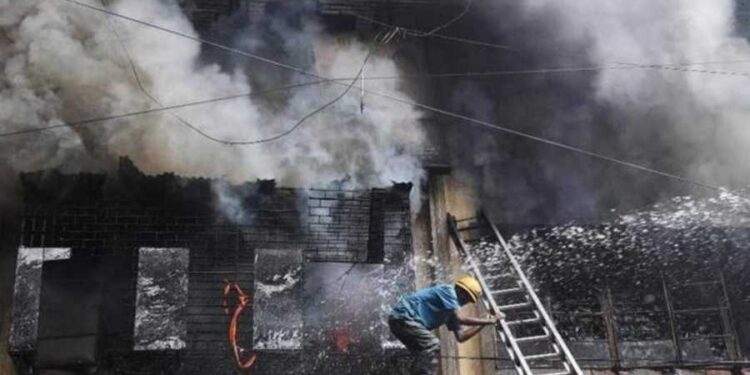 انفجار في مصنع للألعاب النارية في كولومبيا