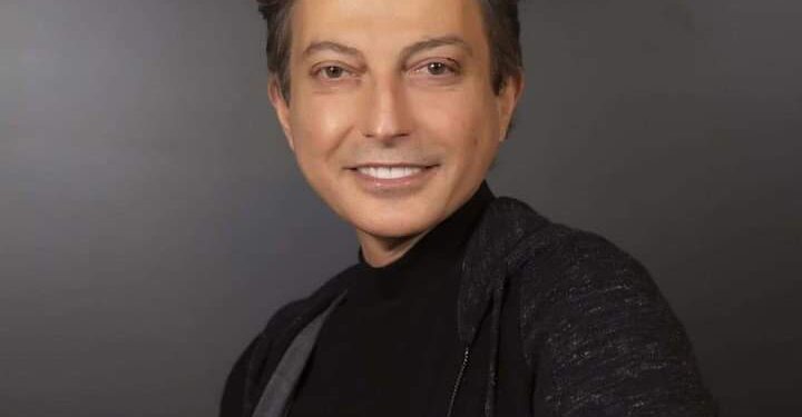 وفاة مصفف شعر النجمات الشهير طوني صوايا بشكل مفاجيء