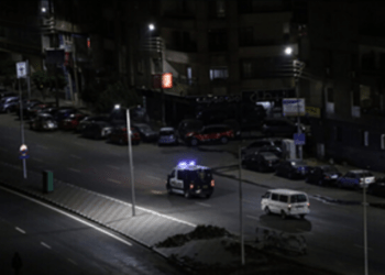 جريمة مروعة في الهرم: سائق “ميكروباص” يقتل زوجته شنقاً بجنزير