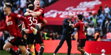 مانشستر يونايتد يتوج بكأس الاتحاد الإنكليزي بفوزه على مانشستر سيتي