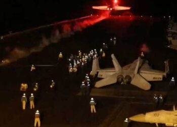 غارات أميركية بريطانية تستهدف 13 موقعاً حوثياً في اليمن