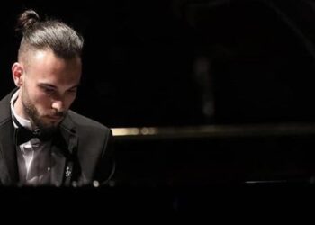 الموسيقي السوري هاغوب كنوزي يحصل على الجائزة الثانية في مسابقة Four Notes الدولية