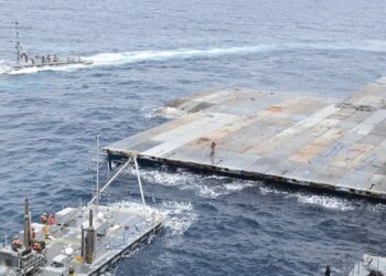 الجيش الأميركي ينشر الصور الأولى للرصيف العائم في غزة