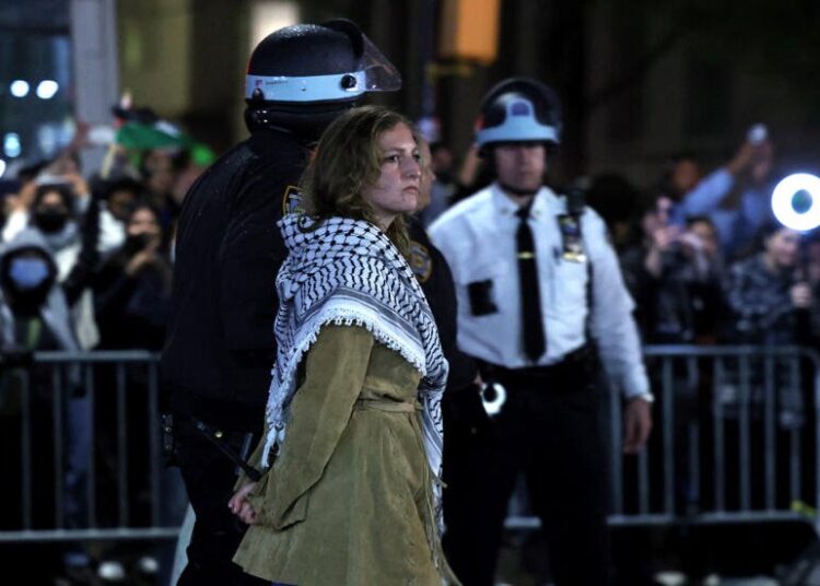 توقيفات في جامعات كندية على خلفية دعم غزة