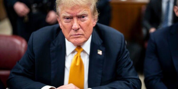 إدانة الرئيس الأمريكي السابق دونالد ترامب بـ 34 تهمة