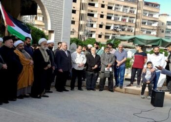 نصوص شعرية عن الشهداء وقيمهم الخالدة وتضحياتهم ضمن لقاء ثقافي في السيدة زينب