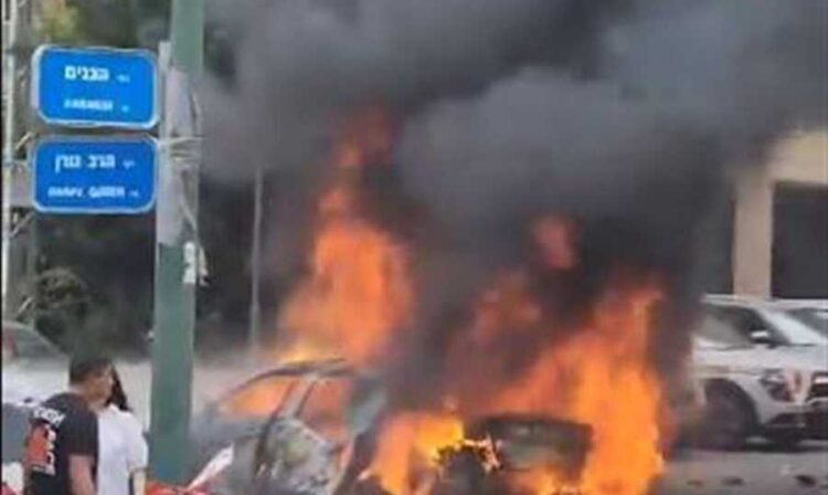بالفيديو – إنفجار سيارة مفخخة في تل أبيب