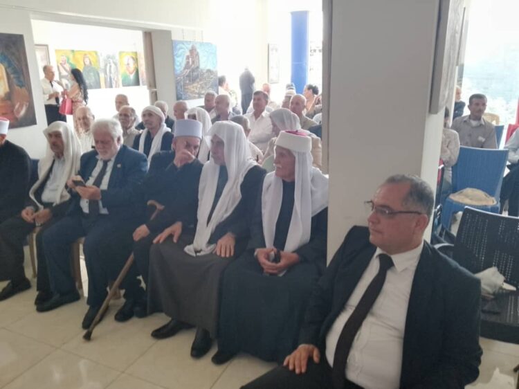 تكريم المجاهدين حمزة درويش ومحمد شرف ومؤيد شرف