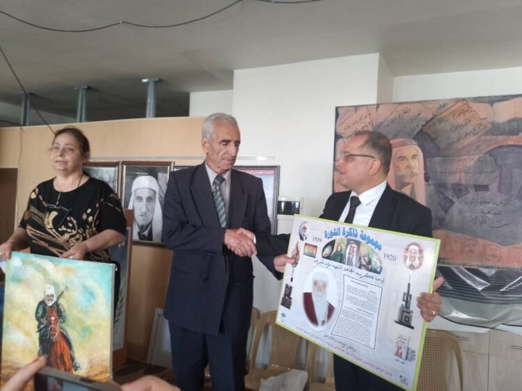 تكريم المجاهدين حمزة درويش ومحمد شرف ومؤيد شرف