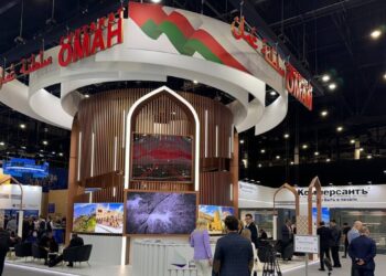 مباحثات روسية عمانية على هامش فعاليات منتدى بطرسبورغ الاقتصادي