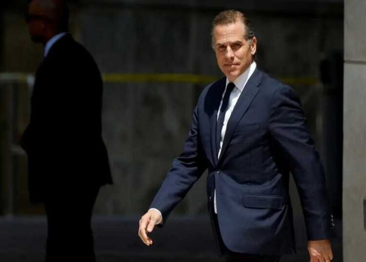 بايدن لن يعفو عن نجله هانتر بعد إدانته بحيازة سلاح