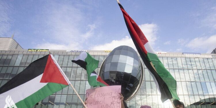 متظاهرون مؤيدون لفلسطين يقتحمون متحف بروكلين في نيويورك