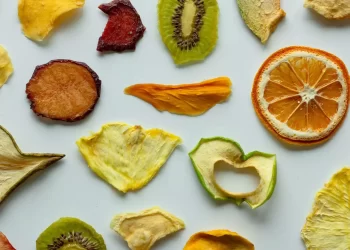 دراسة تكشف الفوائد المدهشة للفاكهة المجففة