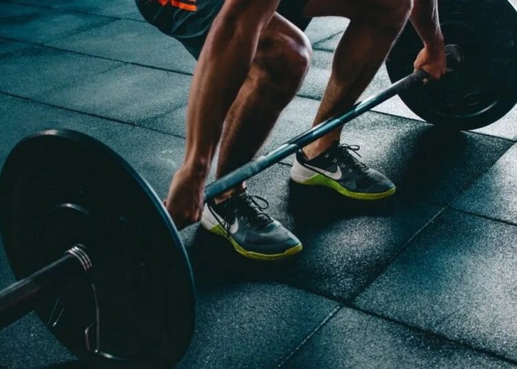 للبقاء بصحة جيدة في السبعينيات.. خبراء يكشفون “المفتاح”